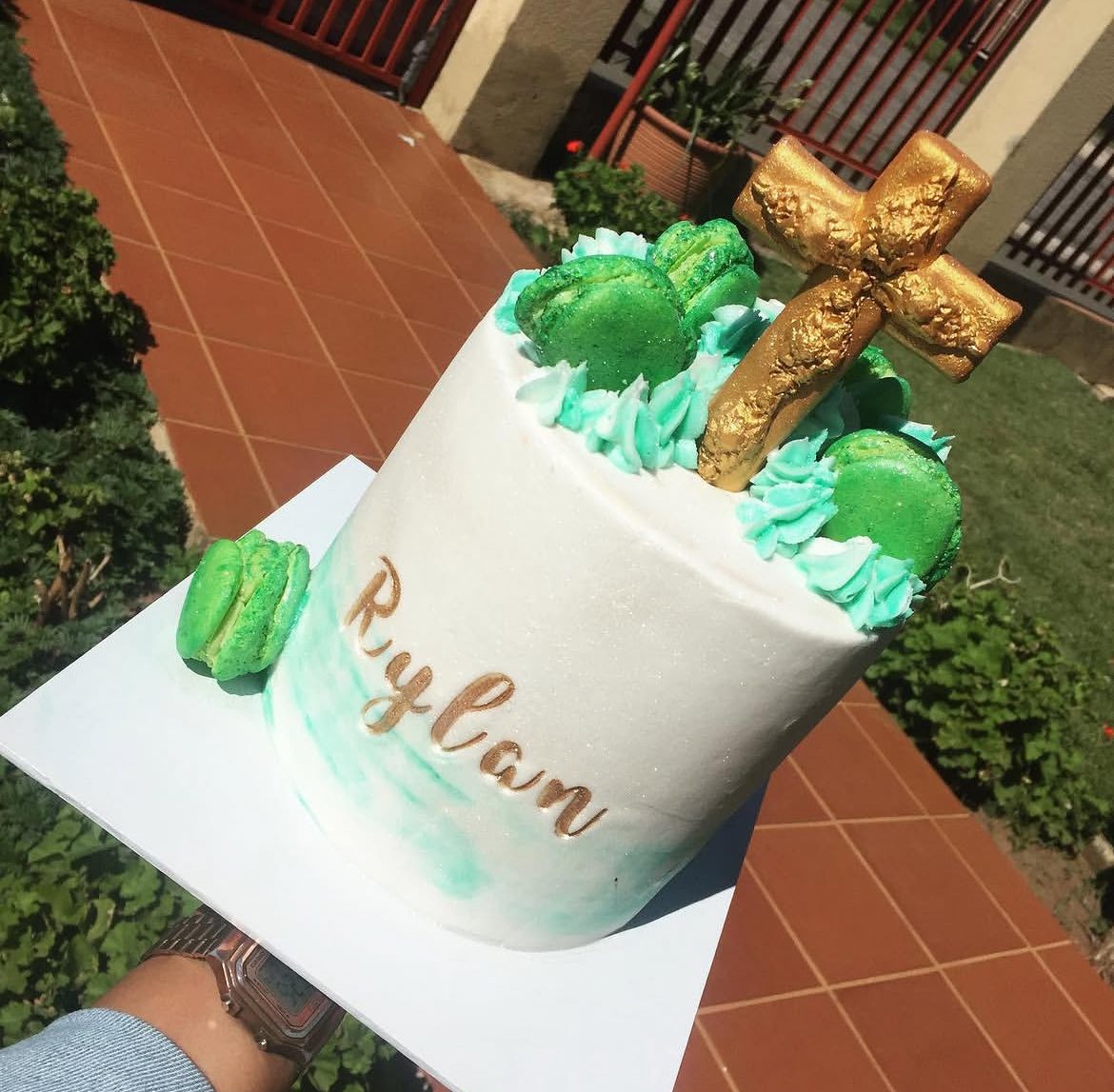White and green tropical birthday cake for Rylan
